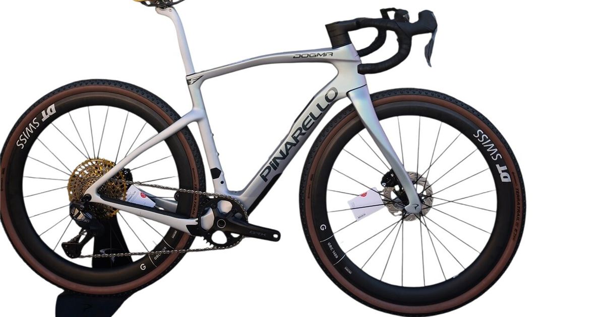 PINARELLO DOGMA GR - Shimano XT / GRX - DT SWISS GRC 1400