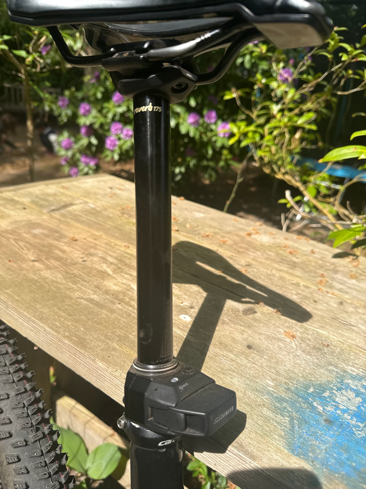 Rockshox Reverb AXS Reverb Seatpost